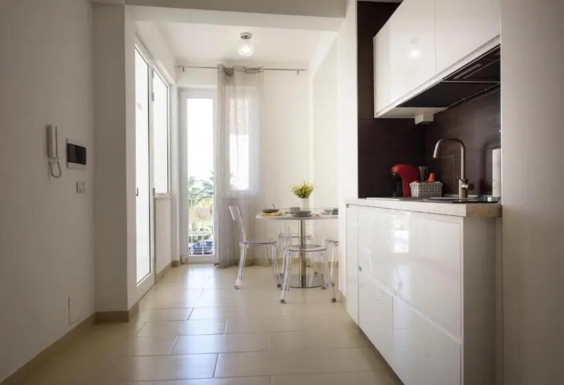 1ベッドルームのデラックスアパートメント, Madagì Beachfront Apartments