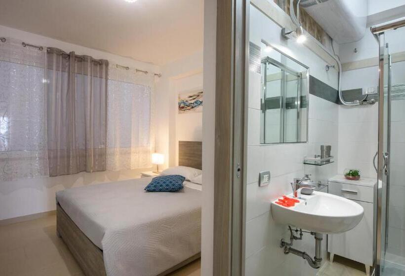 آپارتمان لوکس 1 خوابه, Madagì Beachfront Apartments