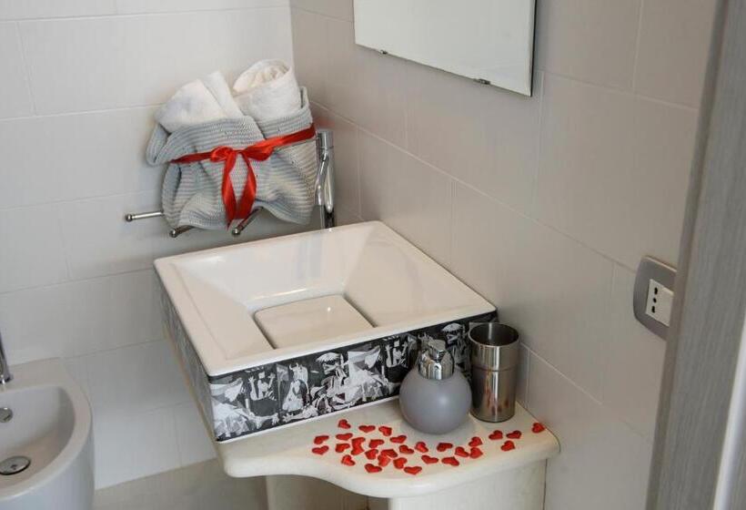 آپارتمان دوبلکس 1 خوابه, Madagì Beachfront Apartments