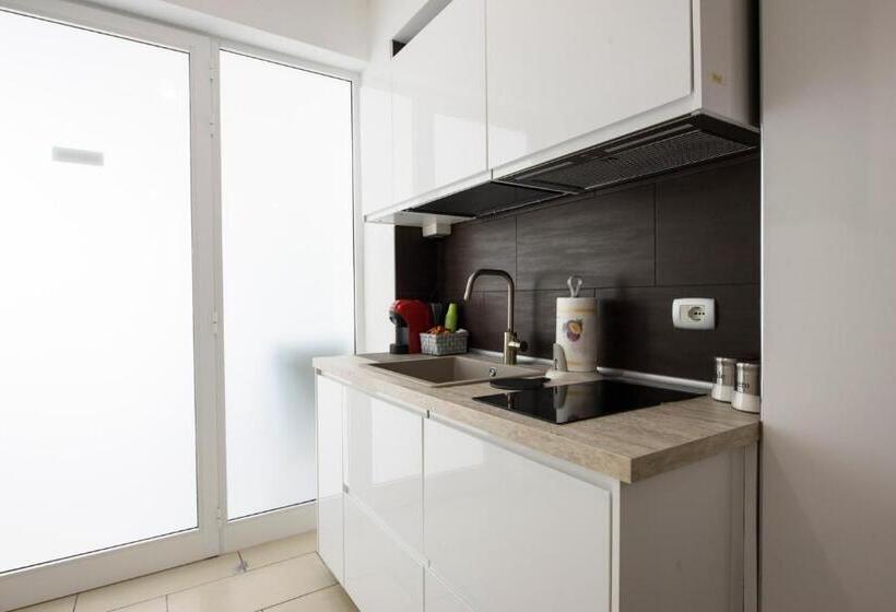 Апартаменты 1 Спальня Нижний Этаж, Madagì Beachfront Apartments