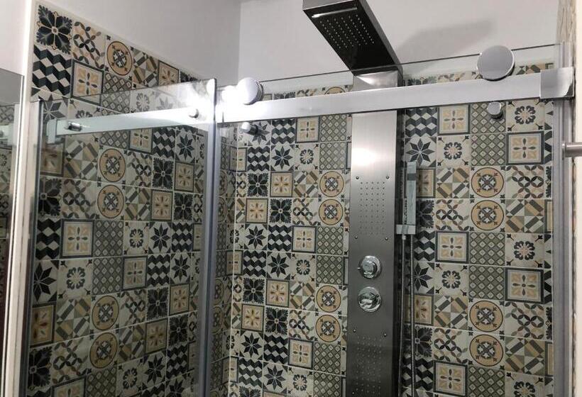 Номер Стандарт, La Estacion