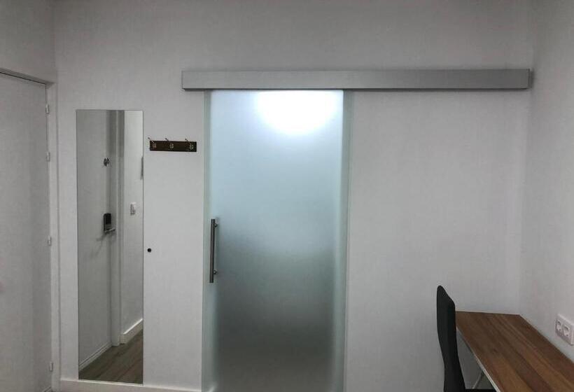 Номер Стандарт, La Estacion