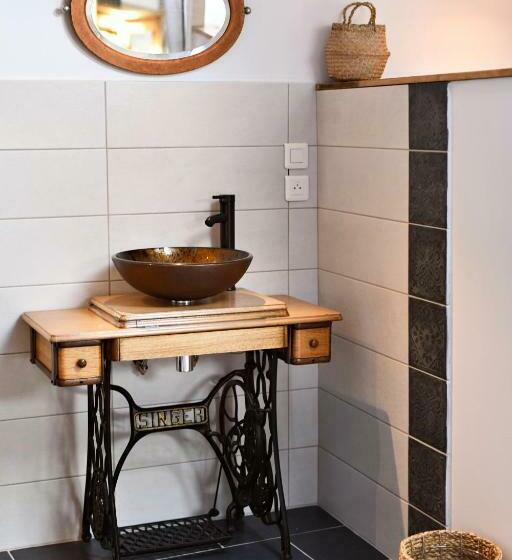 חדר סטנדרט, Le Bruit De L Eau