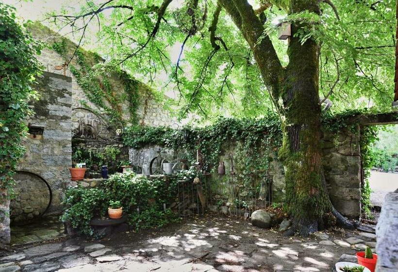 غرفة قياسية, Le Bruit De L Eau