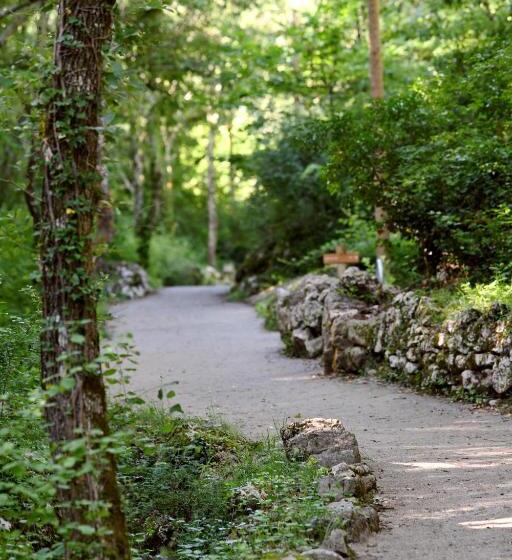 غرفة قياسية, Le Bruit De L Eau