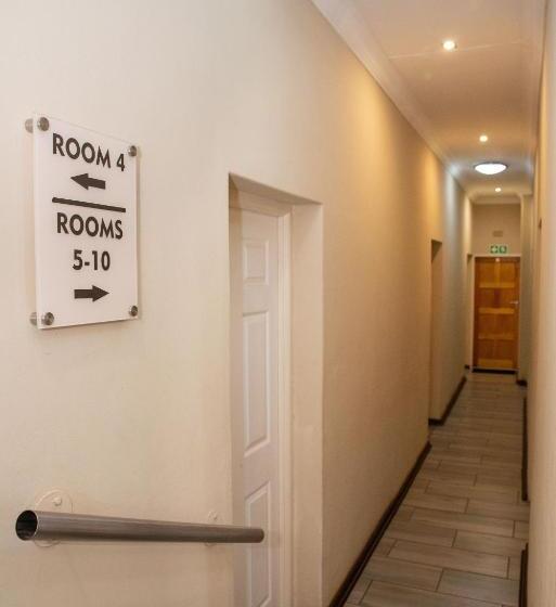 Номер Стандарт, M N M Guesthouse Polokwane Central