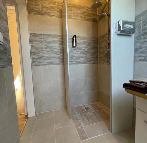 חדר סטנדרט יחיד, Pension Cao Lai