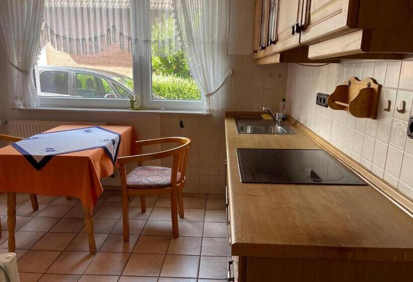 דירת חדר, Pension Cao Lai