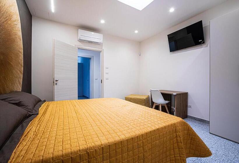 Standard room with outdoor bath, Mola’s Square House