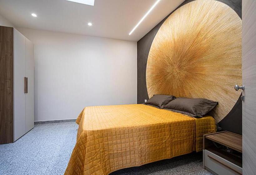 Standard room with outdoor bath, Mola’s Square House