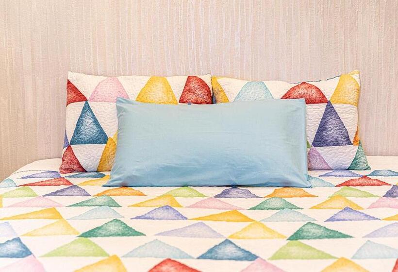 Семейный Номер, Mola’s Square House