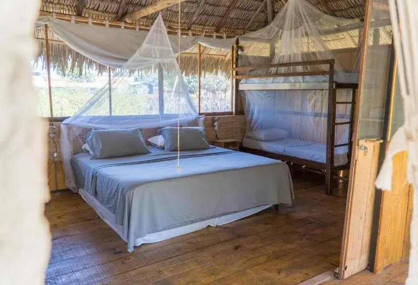 Perhebungalow, Vila Do Junco