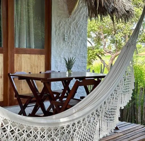 Perhesviitti, Vila Do Junco