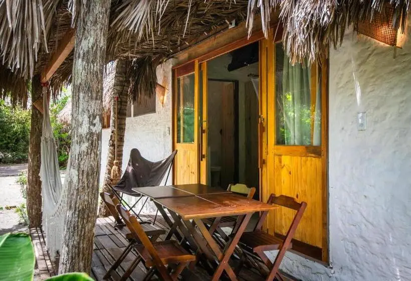 Perhesviitti, Vila Do Junco