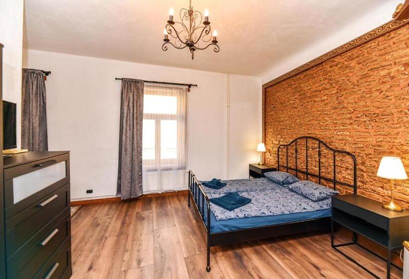 آپارتمان 1 خوابه, Villa Kurland