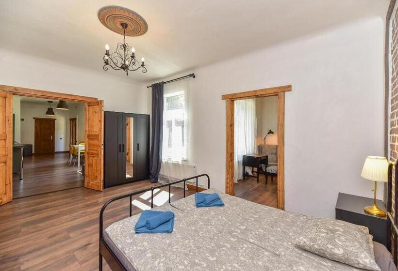 آپارتمان 3 خوابه, Villa Kurland