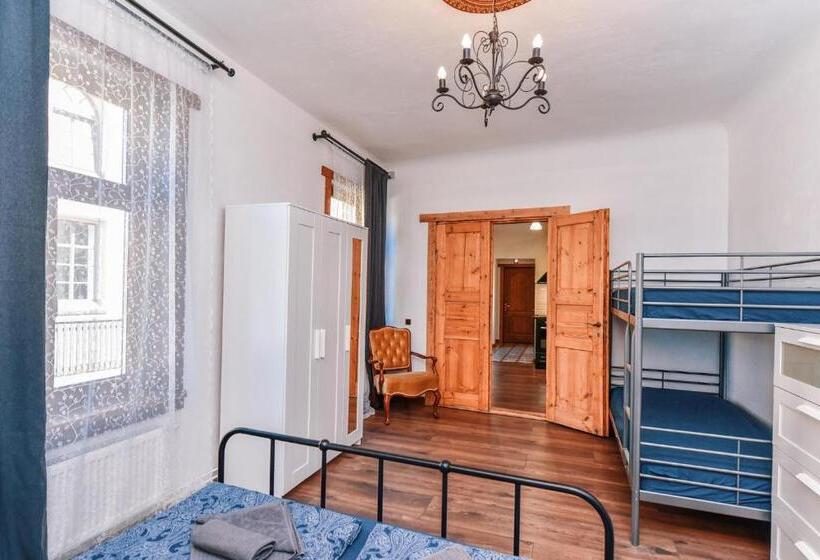 آپارتمان 1 خوابه, Villa Kurland