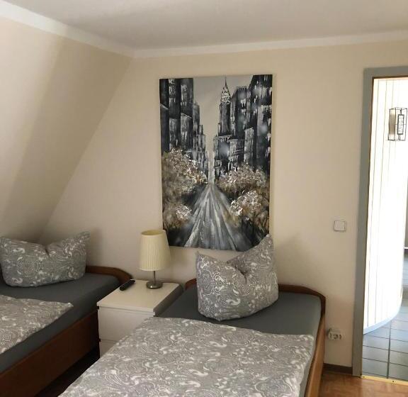 Номер Стандарт, Altstadt Pension Herborn