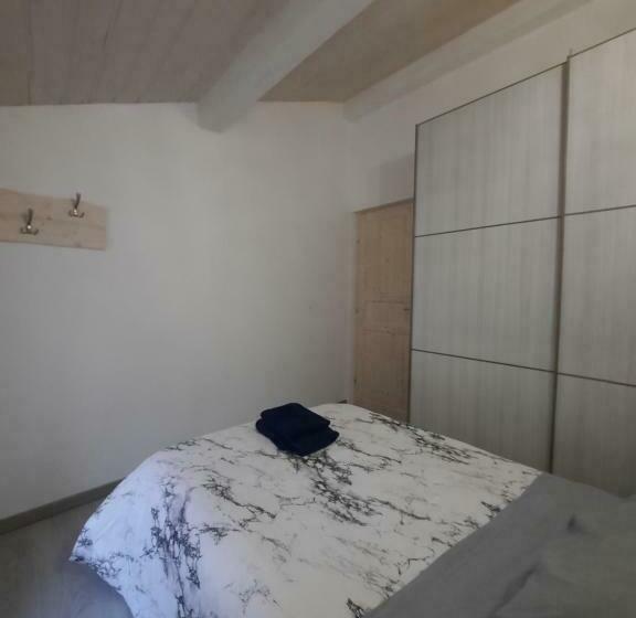 חדר סטנדרד יחיד חדר אמבטיה משותף, Casa Tilde Guest House