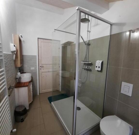 חדר סטנדרד יחיד חדר אמבטיה משותף, Casa Tilde Guest House