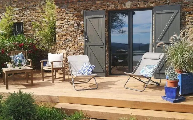 キングサイズベッドのスタンダードルーム, Domaine Des Chênes De La Galline