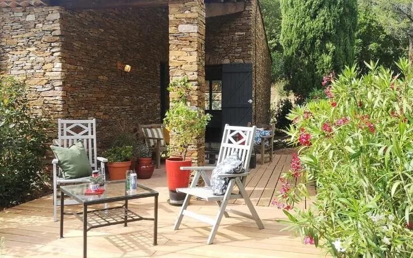 キングサイズベッドのデラックスルーム, Domaine Des Chênes De La Galline