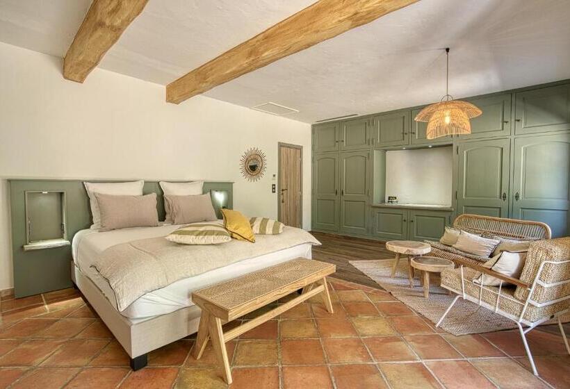 Quarto Estandar Cama King, Domaine Des Chênes De La Galline