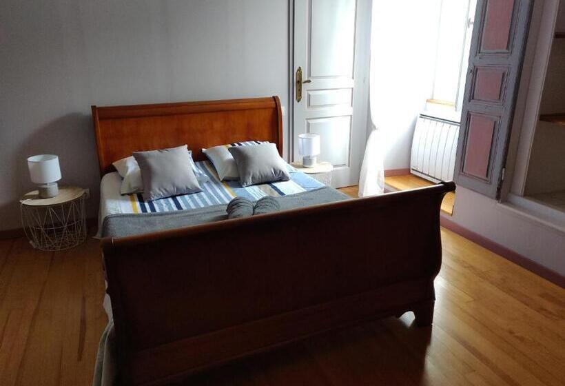 Номер Стандарт, Le Logis De Lou