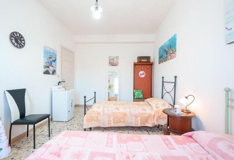 스탠다드 룸, B&b Pothos   Eng Ita   Air Conditioning Wi Fi Fridge Netflix Local Guide   Aria Condizionata, Frigo