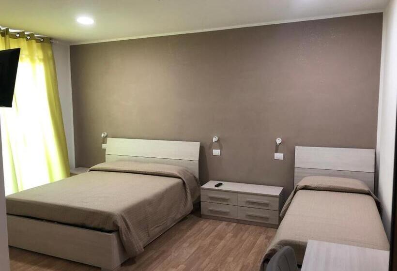 컴포트 트리플 룸, West Ponente