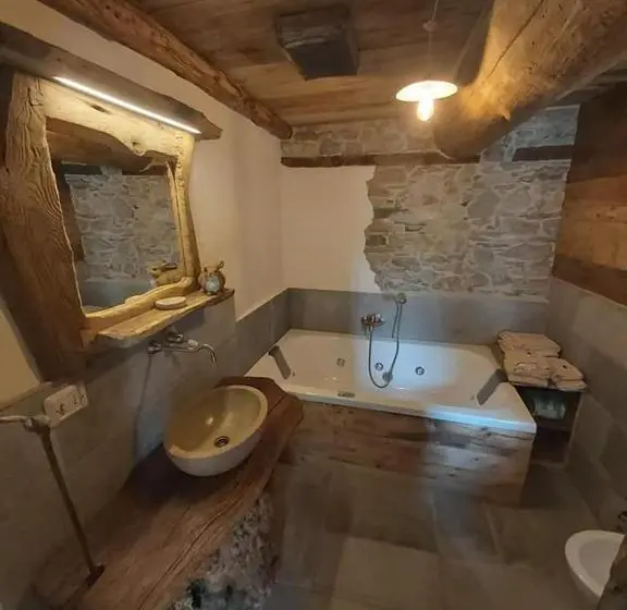 バスタブ付きスタンダードルーム, Chalet Maribru