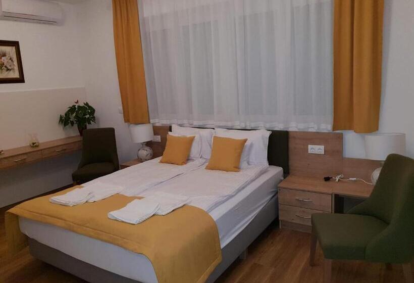 家庭套房, Villa Heuréka