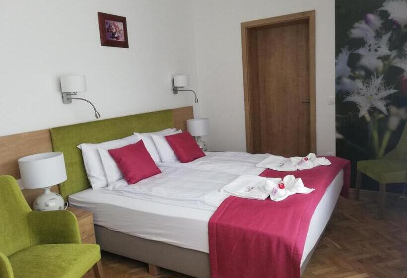 家庭套房, Villa Heuréka