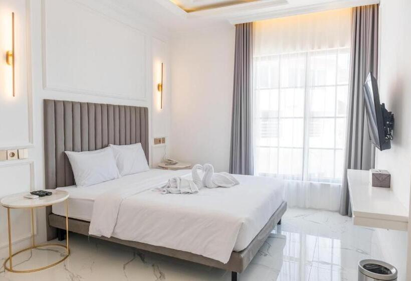 Номер Superior, Kala Hotel Semarang
