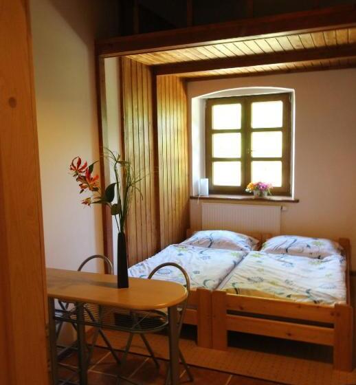 １ベッドルームアパートメント, Penzion Stará škola