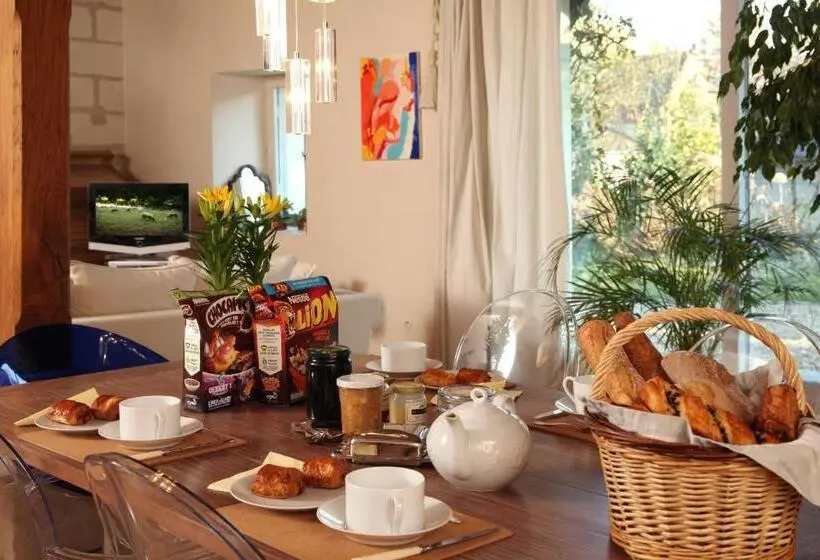 ３ベッドルームハウス, Une Maison, Un Jardin