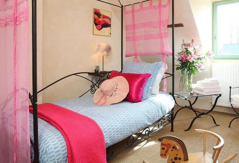 جناح مطلّ علي الحديقة, Une Maison, Un Jardin