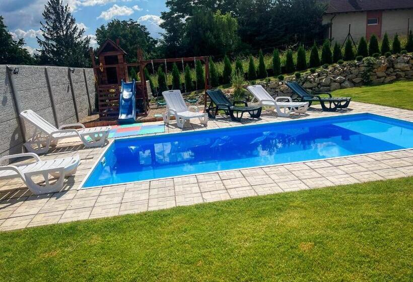 Апартаменты 1 Спальня с Балконом, Rezidencia Podhájska