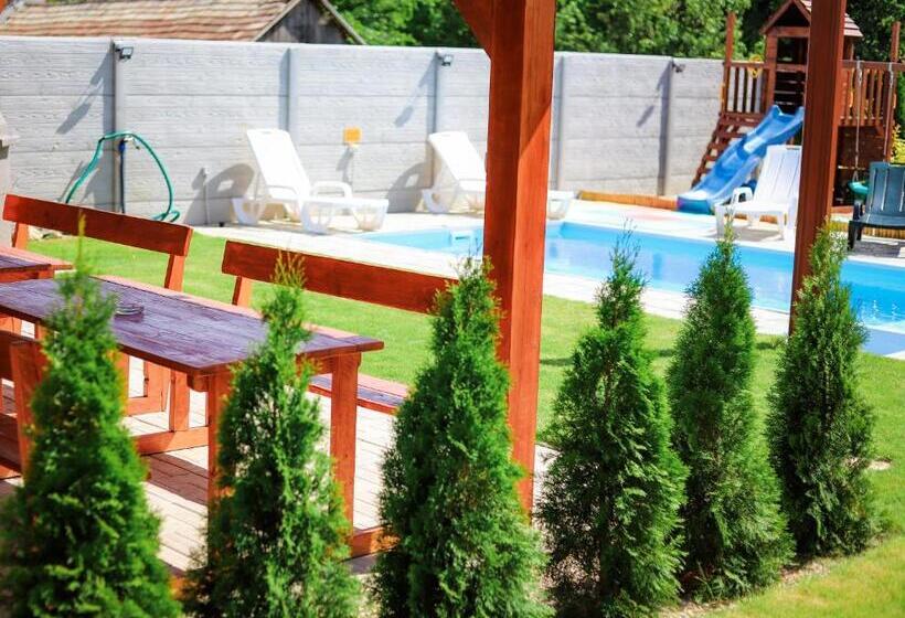 Апартаменты 1 Спальня с Балконом, Rezidencia Podhájska