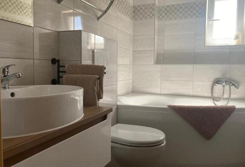 Апартаменты 1 Спальня, Rezidencia Podhájska