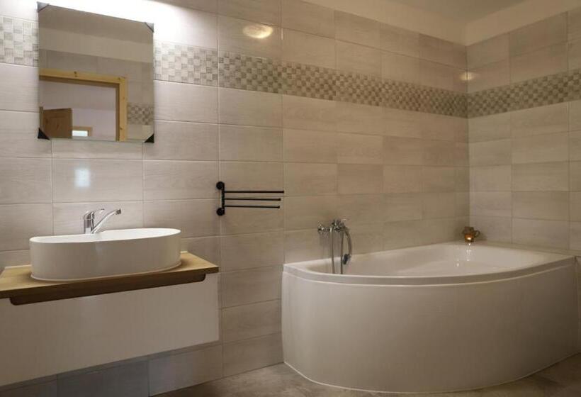 Апартаменты 1 Спальня Нижний Этаж, Rezidencia Podhájska