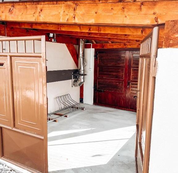 Апартаменты 1 Спальня Вид на Бассейн, Rezidencia Podhájska