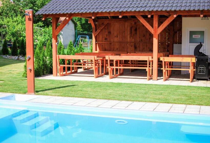 Апартаменты 1 Спальня с Балконом, Rezidencia Podhájska