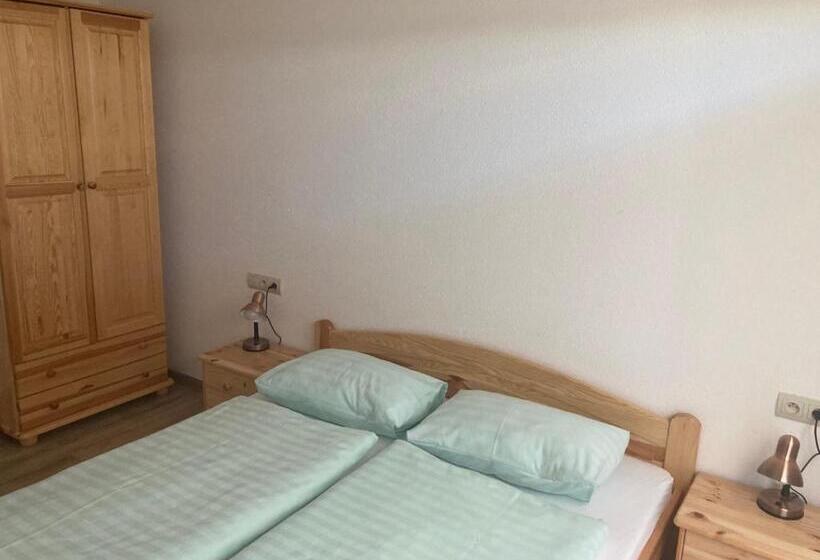 Апартаменты 1 Спальня, Rezidencia Podhájska