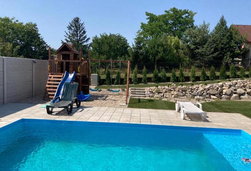 Апартаменты 1 Спальня, Rezidencia Podhájska