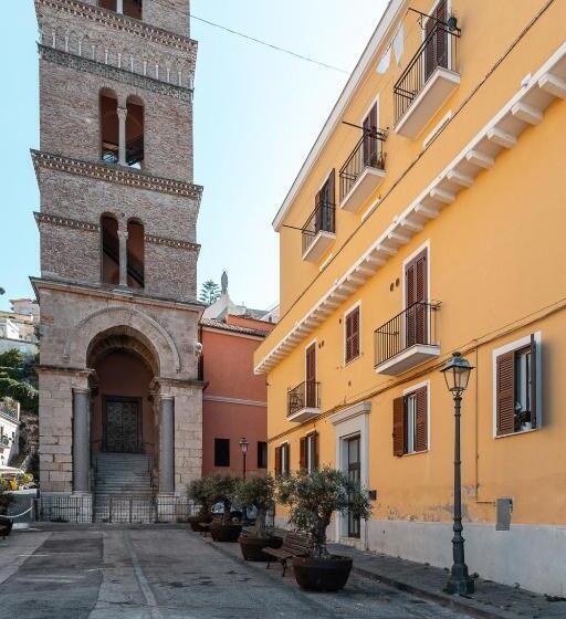 Номер Стандарт, A Casa Dei Nonni