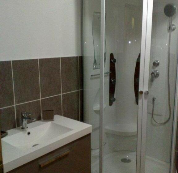 Standard room with outdoor bath, Au Soleil Boulonnais