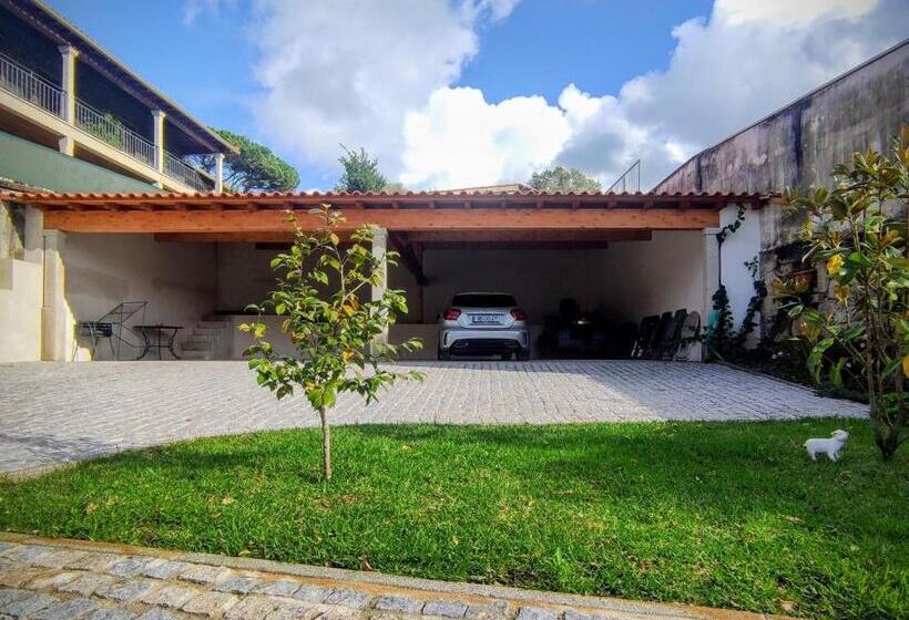 خانه 2 خوابه, Casa Da Avó