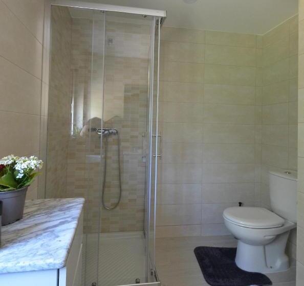 خانه 2 خوابه, Casa Da Avó