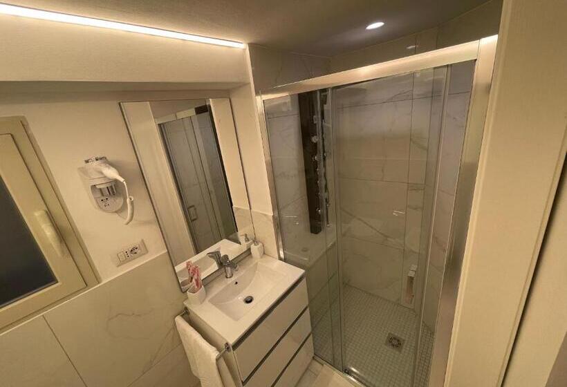 豪华套房, Suite Ciclopi Acitrezza